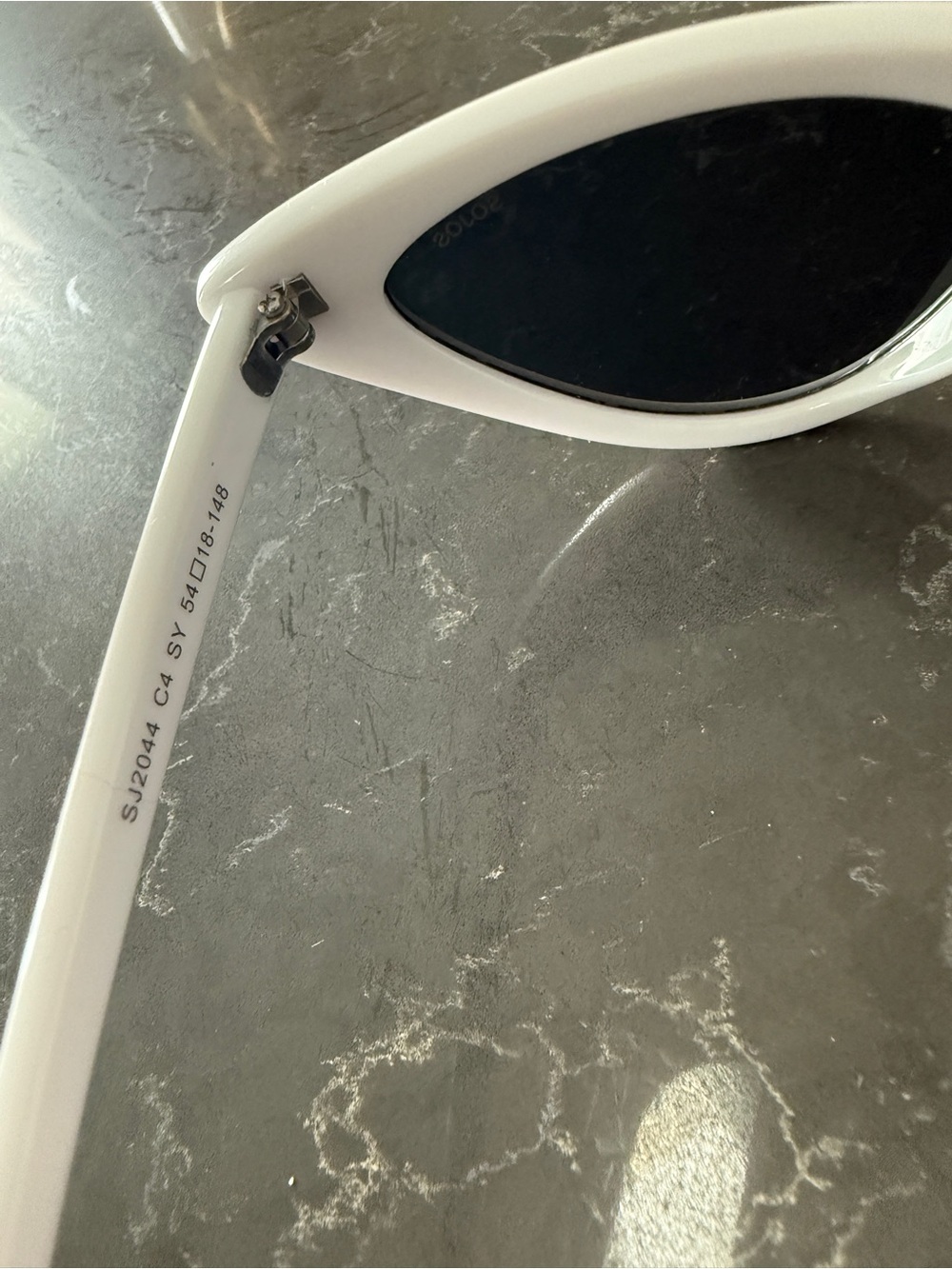 White Cat Eye Sunglasses - Classic Retro Women’s Shades - Picture 3 of 4